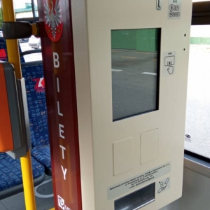 Automat biletowy firmy Mera-Systemy w autobusie Solaris Urbino 8,9 LE - zdjęcie 14
